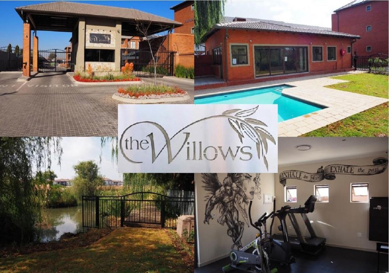 בוקסבורג Or Tambo Self Catering Apartments, The Willows מראה חיצוני תמונה