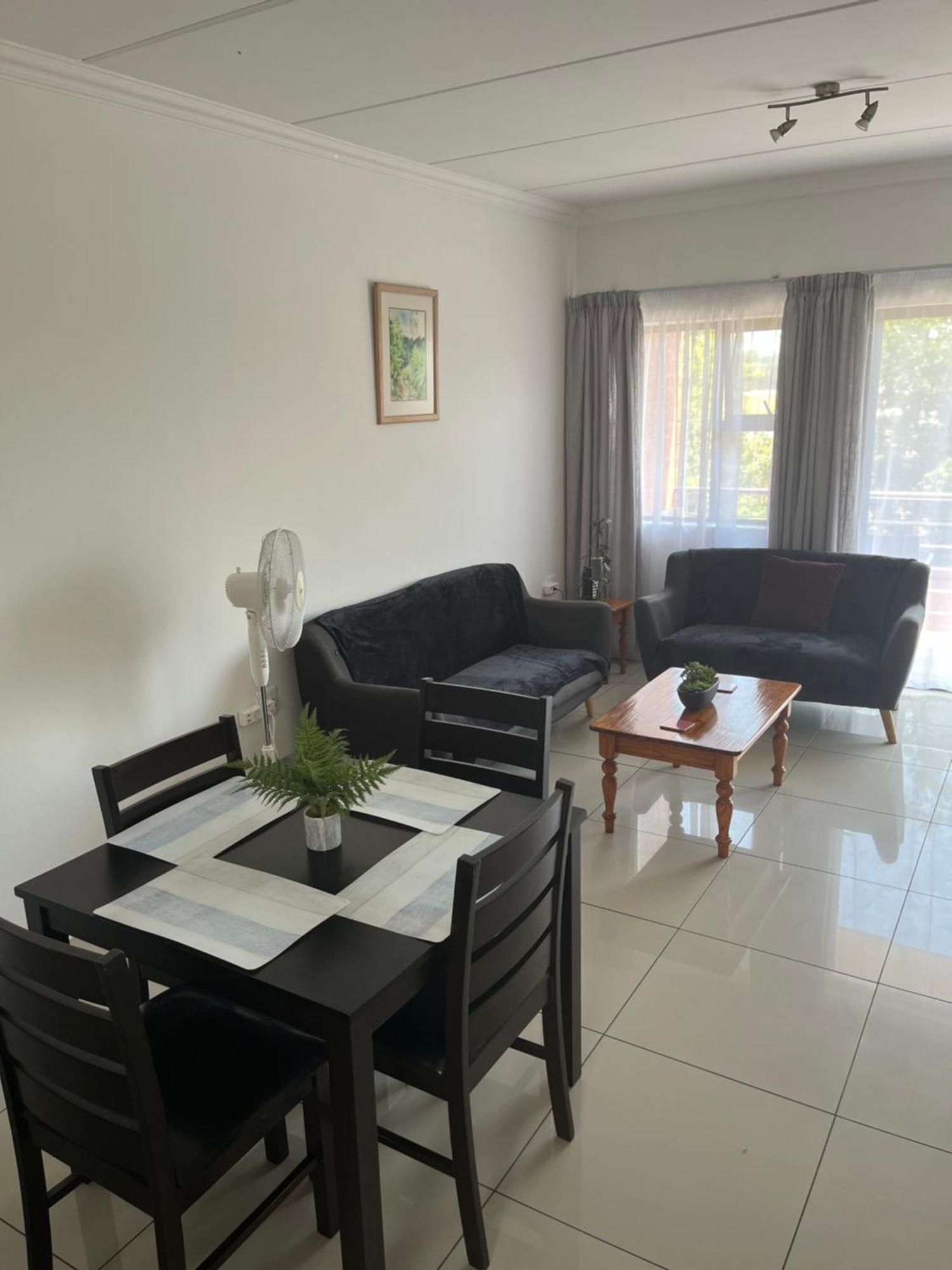 בוקסבורג Or Tambo Self Catering Apartments, The Willows מראה חיצוני תמונה