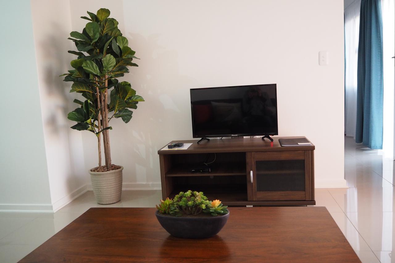 בוקסבורג Or Tambo Self Catering Apartments, The Willows מראה חיצוני תמונה