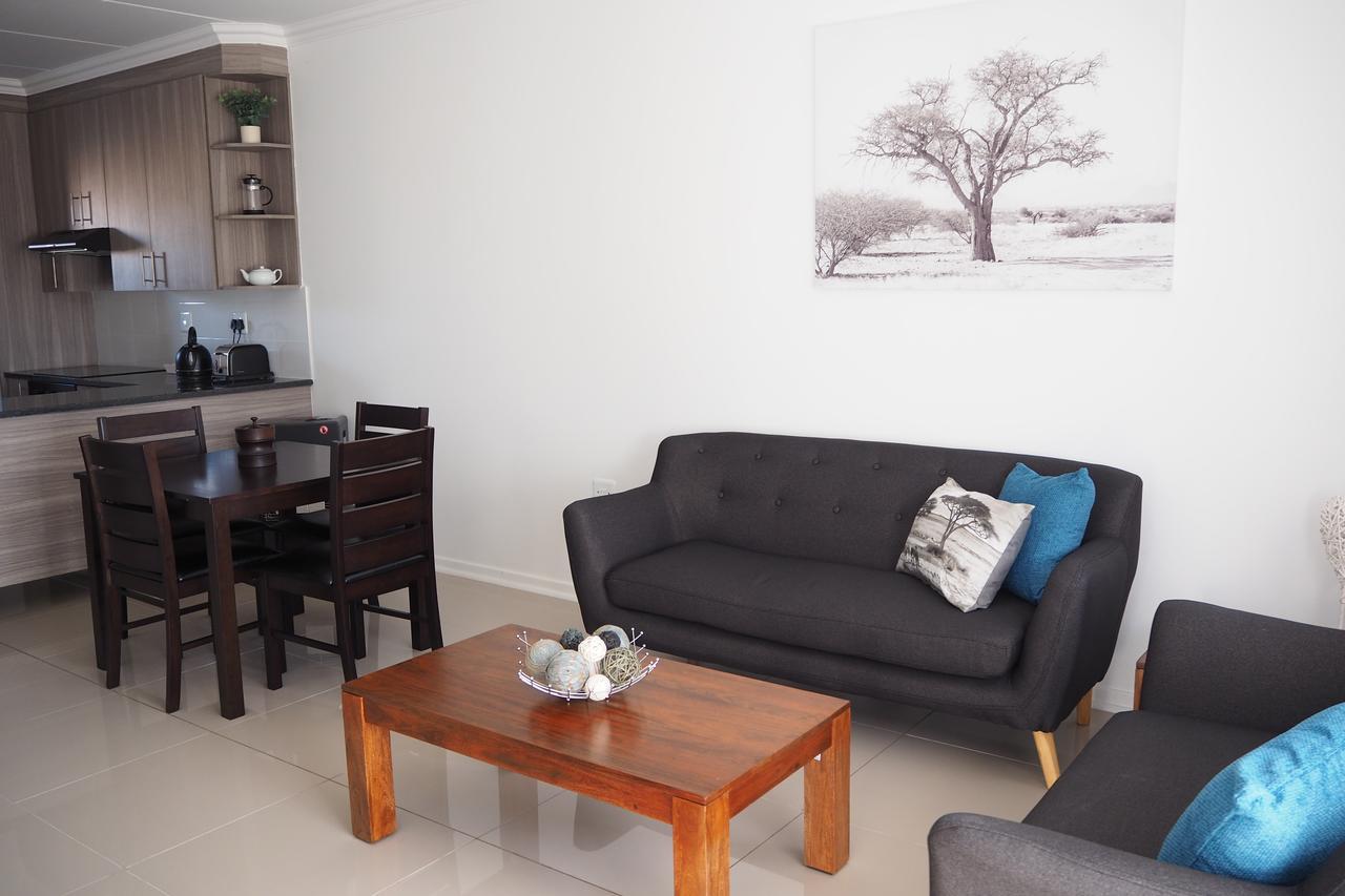 בוקסבורג Or Tambo Self Catering Apartments, The Willows מראה חיצוני תמונה