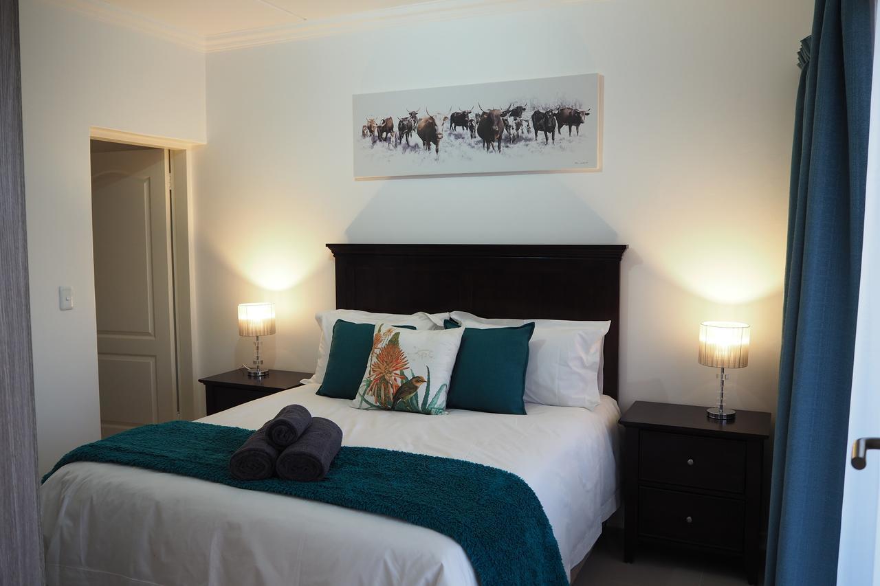 בוקסבורג Or Tambo Self Catering Apartments, The Willows מראה חיצוני תמונה