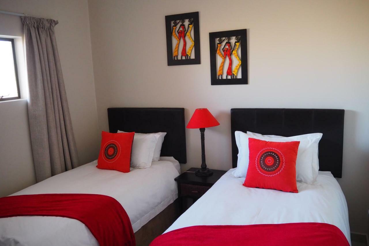 בוקסבורג Or Tambo Self Catering Apartments, The Willows מראה חיצוני תמונה